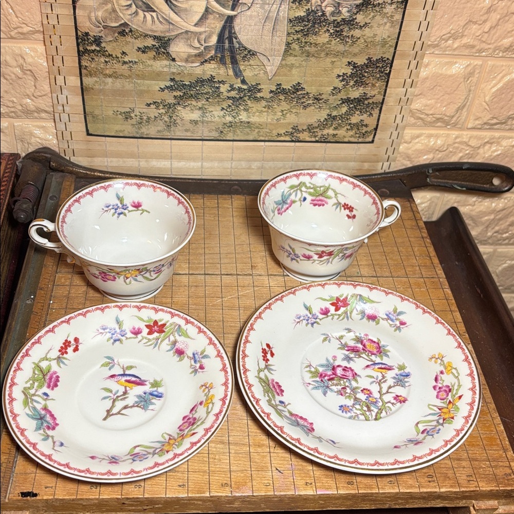 Old Ivory Syracuse 2 Cup 2 Saucers Bombay Pattern Exotic Floral Colorful Bird - Picture 5 of 17